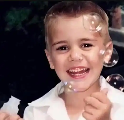 世界巨星贾斯汀比伯成长史