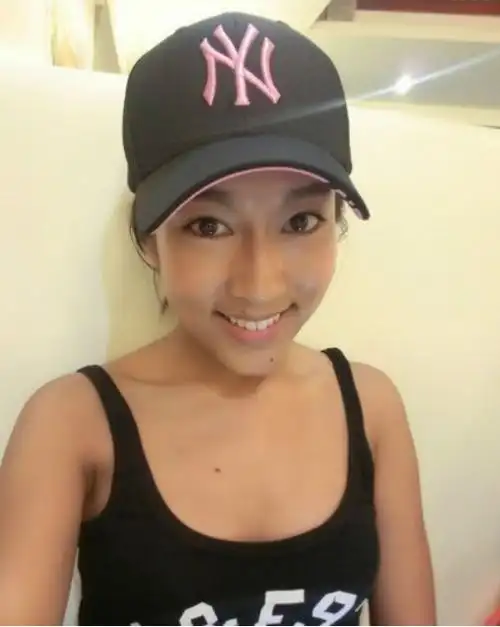 吉克隽逸:卖惨炫富当小三,立了10年的"淳朴"人设,终于崩塌了