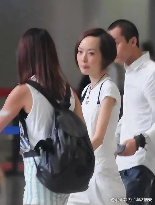 陈鲁豫,与她的两任丈夫,她的近照变化太大了,她依然保持着单身