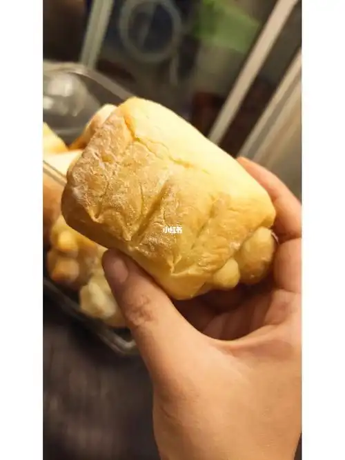 手揉日式奶香小面包