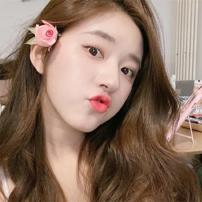 来一波赵露思的萌美大头像