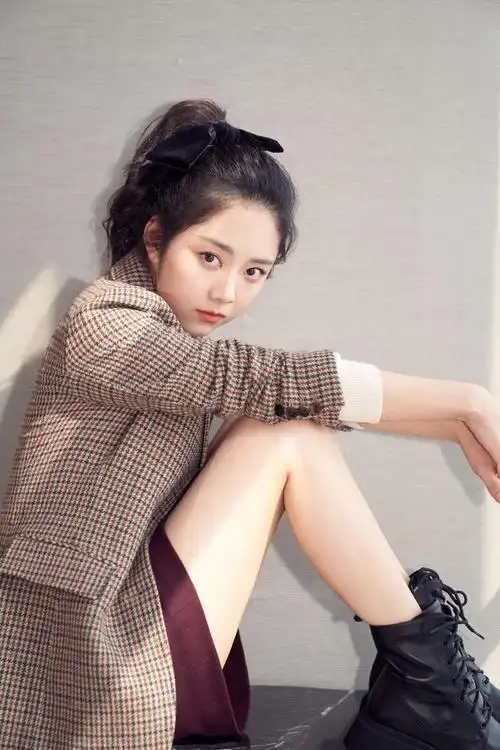 谭松韵童年长这样旧照曝光引关注网友和现在对比太不一样了