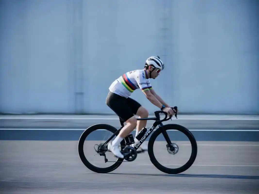 公路车 #骑行 #公路自行车 #爱上公路 - 抖音