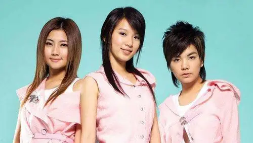 娱乐 滚动 > she成员单飞后都去干什么了 扒一扒she组合解散三大原因