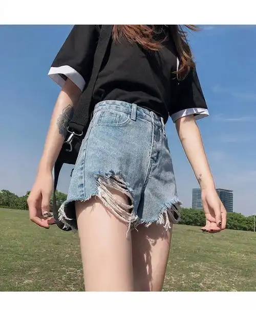 夏季牛仔短裤牛仔短裤女年新款夏季高腰宽松显瘦百搭字超短破洞热裤子