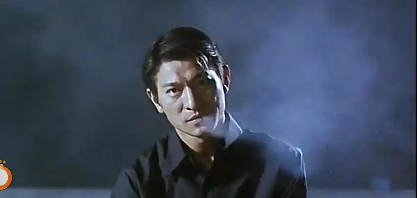 龙在边缘 龙在边缘截图 剧照图片 _ 龙在边缘 龙在边缘剧照[图片专辑]