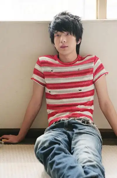 组图:井柏然个人写真