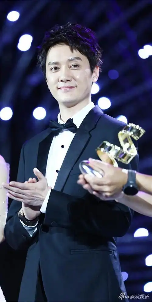 15:08     关注 确定不再关注此人吗 确定取消 冯绍峰 信息时报[微