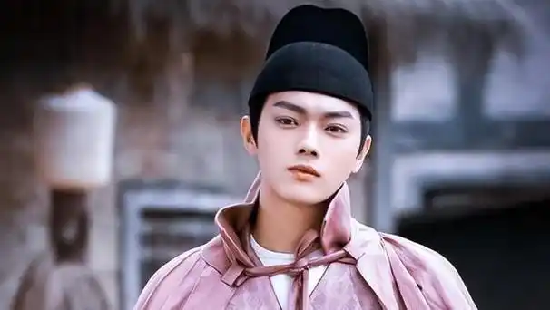 横店艾滋事件在不断发酵一大批顶流男星卷入网友列涉事者名单