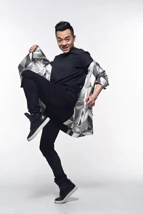 型男周璞俊郎写真曝光