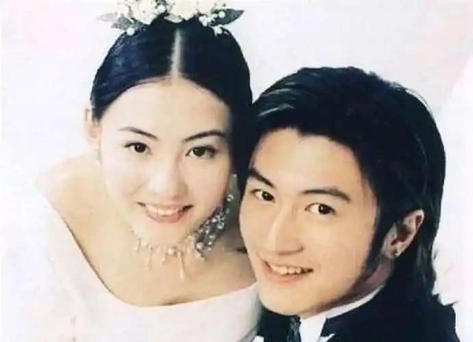 11年后,张柏芝祝福锋菲恋,谢霆锋满眼是你的时候,为什么不珍惜