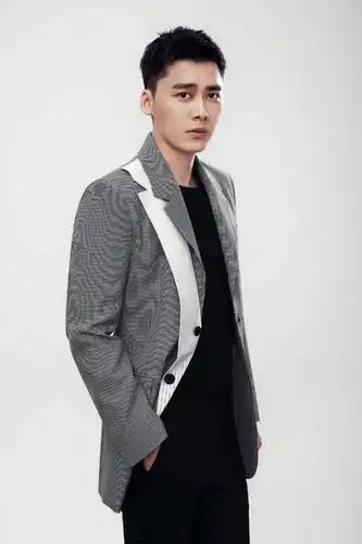 摄影师分享李易峰奥迪宣传照霸气李总精英感十足