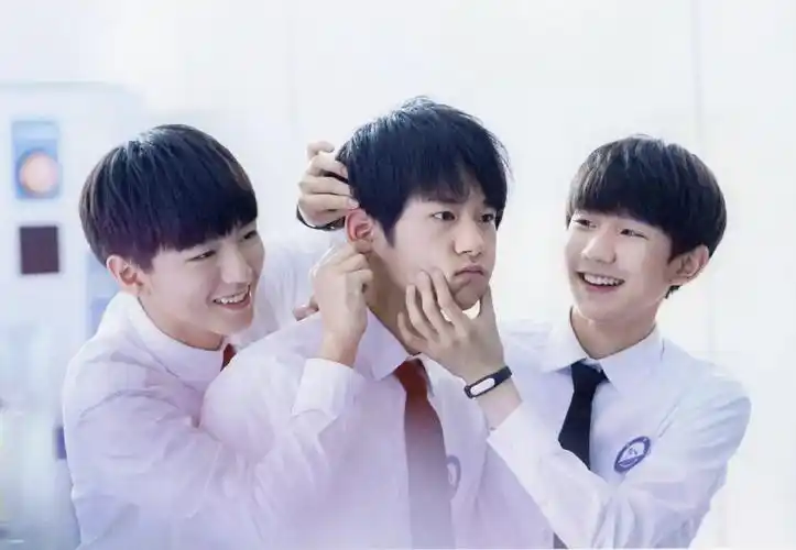 tfboys这个组合里有他俩陪我,真好 - 堆糖,美图壁纸兴趣社区