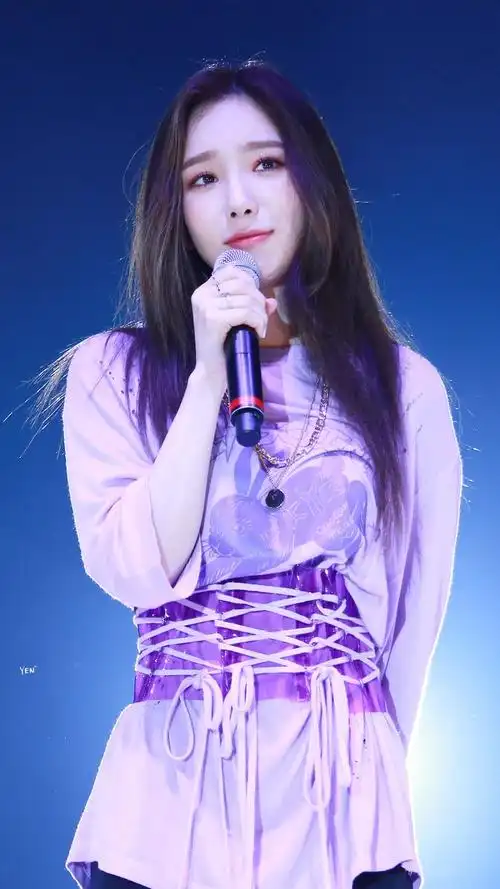 金泰妍我们结婚了 金泰妍有几任男友-佳迪双