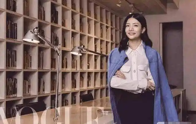 她是中国最美女富豪,马云在她面前也得低调,30岁就赚得百亿身家