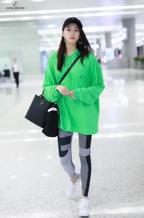 8.1 关晓彤(机场街拍 活动照)