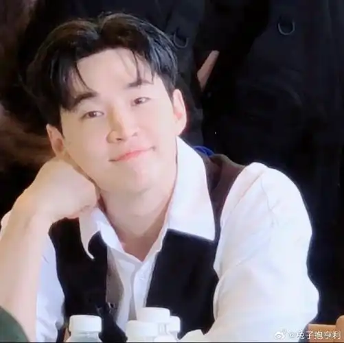 是刘宪华呀,综艺天才刘宪华回归!必须好好期待一波@刘宪华henry-lau