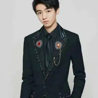 王俊凯头像 帅气西装头像男 - 高清头像 - 潮人个性网