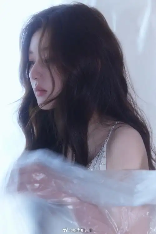 赵露思这一身白裙也太仙太美了吧,超级仙就像下凡的仙女,露思美炸了!