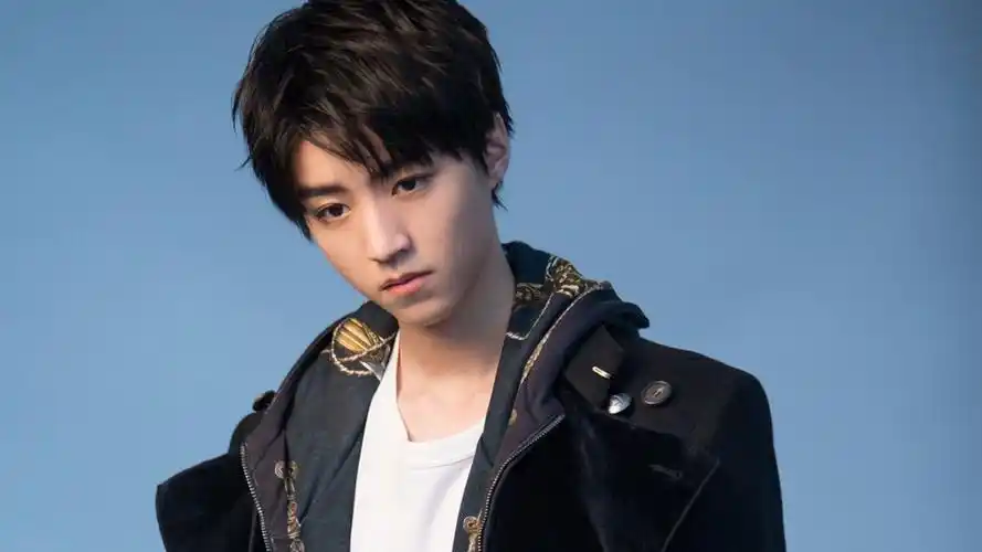 王俊凯八字命理分析星途(王俊凯八字痴情)