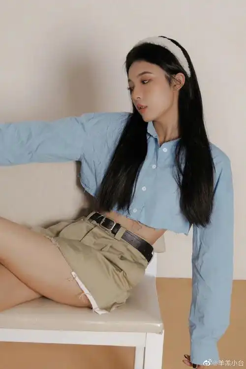 3272    一直想拍一组美式复古女孩写真  看惯了以往追求的白皮肤