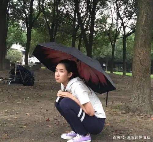 五官精致的王玉雯表演让众人惊艳有表演的天赋和可塑性