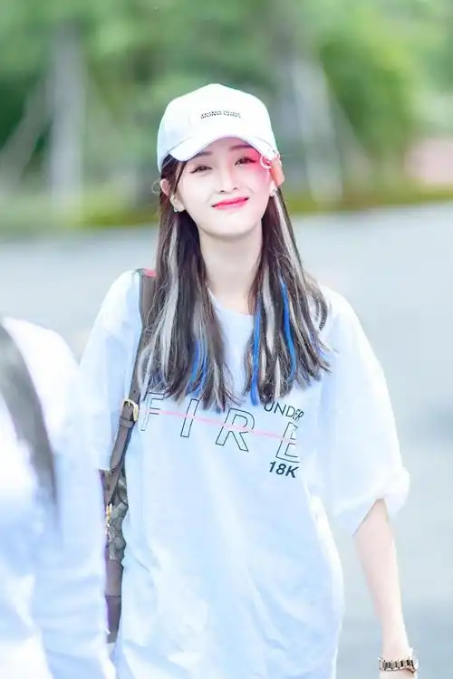 《创造101》的成员之一吴宣仪