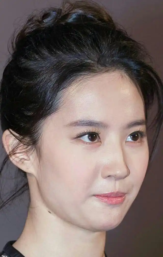 刘亦菲高清无ps近照与面部特写曝光,美得好任性!