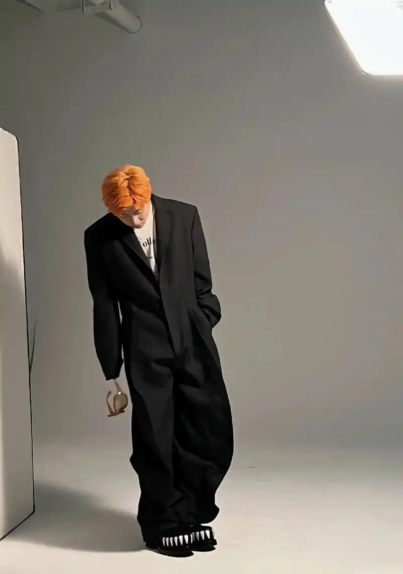 我送你无人区玫瑰95#capper壁纸 #capper#张砚 - 抖音