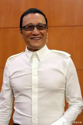 谢婷婷——知道谢贤有个儿子谢霆锋,偏偏忘了还有个女儿美成这样