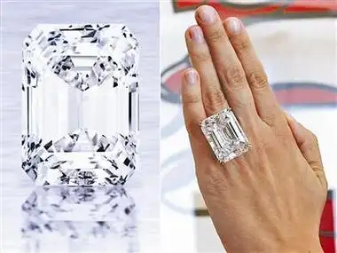 完美钻石拍出逾两千万美元重10020克拉图
