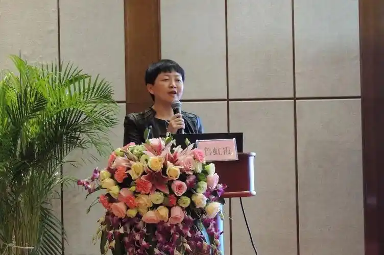 北京大学深圳医院刘俐教授致辞北京市儿童医院马宁教授授课广东省妇幼