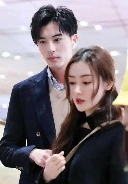 大美女张天爱爆出新恋情,希望她在新的一年里事业爱情双丰收_李子峰