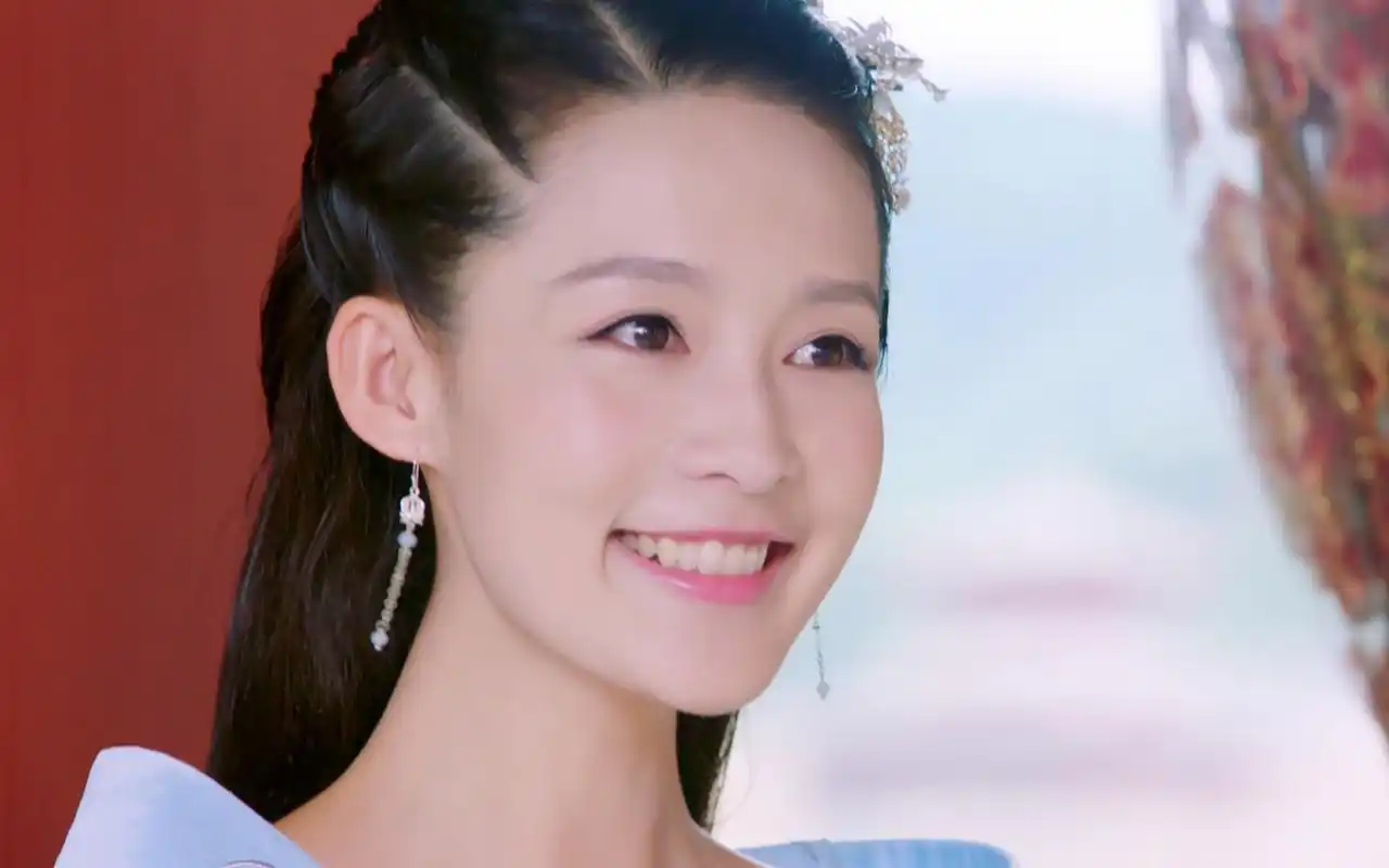 李沁《特工皇妃楚乔传》剧照图片桌面壁纸,李沁可爱纯真的淳儿公主
