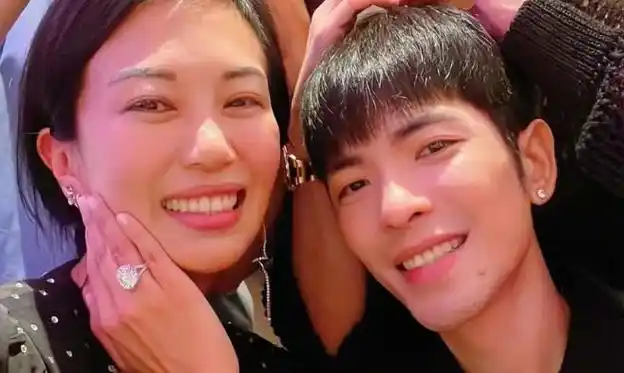 萧敬腾成功求婚大14岁女友疑似生子多年向太称林有慧媳妇儿