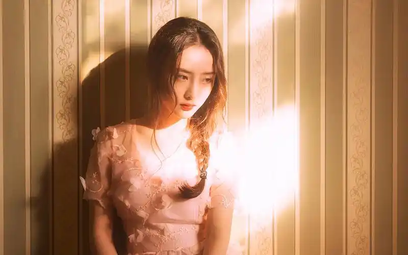 养眼美女居家治愈系唯美高清壁纸