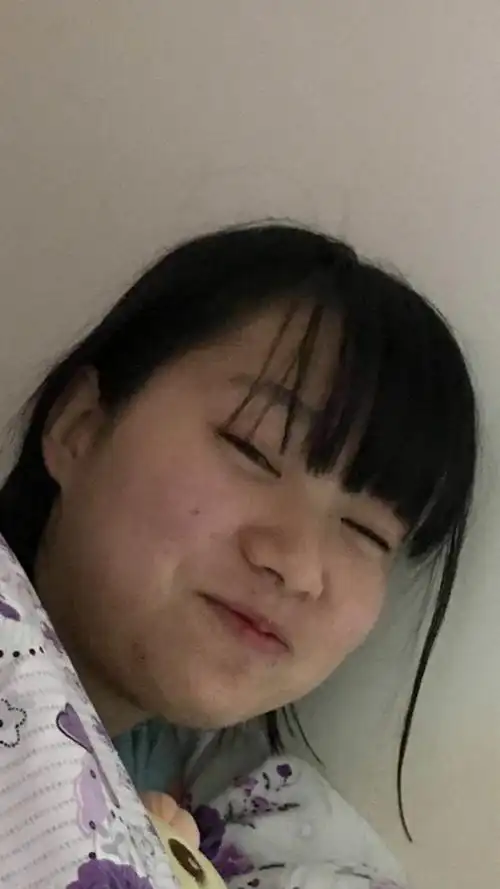 有哪些是同一个人而颜值相差甚远的照片?