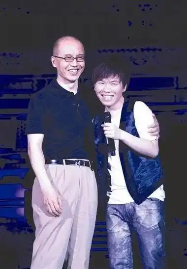 跟王菲合唱给林忆莲写歌这个低调的音乐鬼才早就该火了