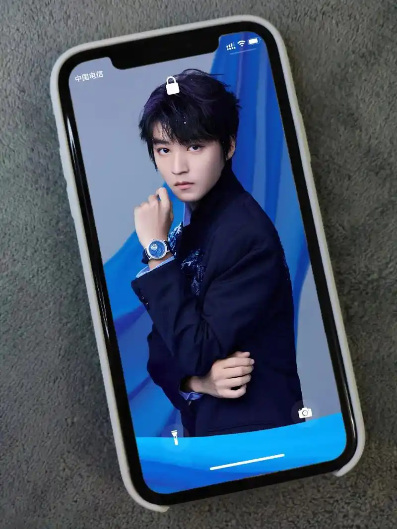 "我的大明星 你在我的青春里满分."#王俊凯封神高清图片 # - 抖音