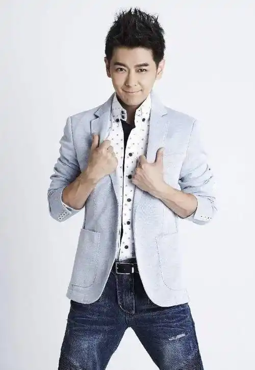 原创46岁的不老男神林志颖出道28年分享美照2个亮点是否注意到