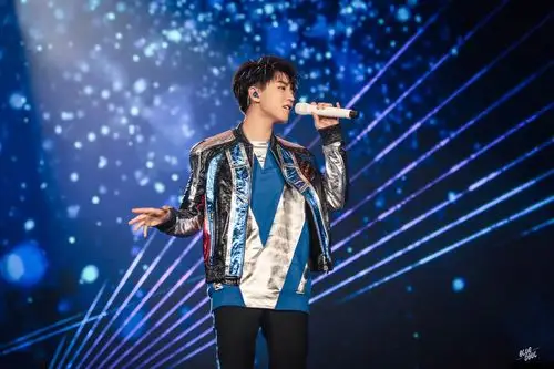 09.22 王俊凯19岁-此刻之外-生日会×cr:logo