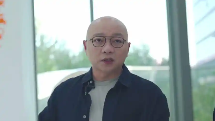 前央视主持人"凯叔"王凯:ai时代,孩子最需要的是拥有独立的人格