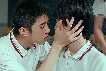 来源:优酷视频官方发布时间:2020-11-2301:18小伙与女友接吻后住院