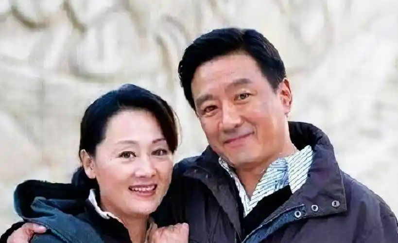 60后女艺人王姬,为儿治病花光积蓄,儿子先天残疾是她的痛_高峰_角色