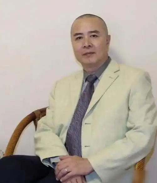 最帅唐僧徐少华当红时娶丑妻结婚37年恩爱如初恋