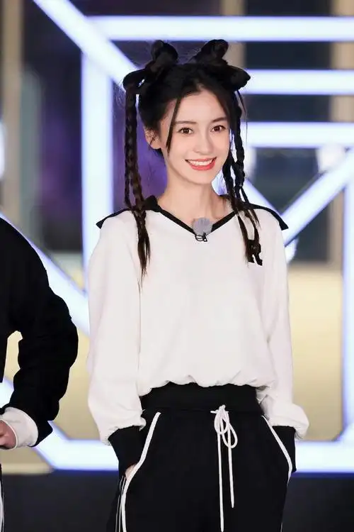 angelababy奔跑吧双马尾剧照