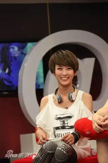 图文画壁主创做客新浪谢楠虎牙可爱