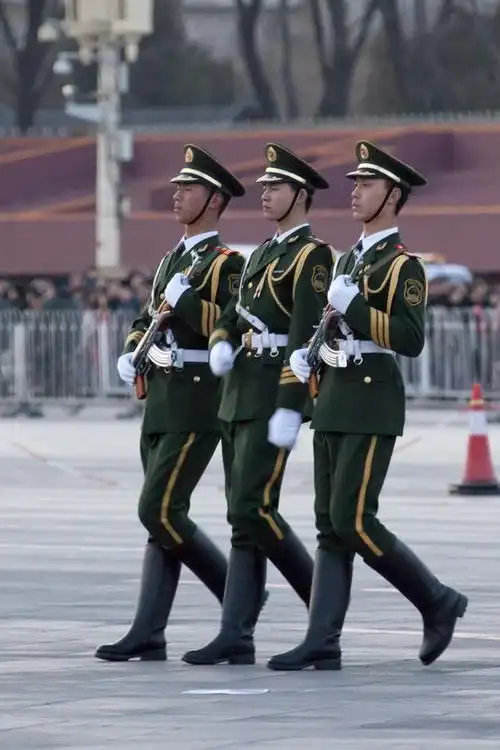 高清:英姿飒爽 那些帅气逼人的军营硬汉