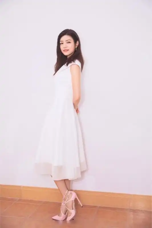 此次作为品牌代言人出席活动,气色