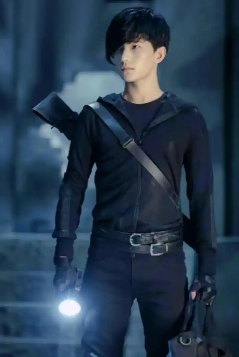 雪花飘落,一转眼便是你.#杨洋#张起灵#盗墓笔记 - 抖音